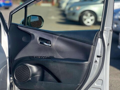 Toyota Prius 1.8 PCO BADGE 43