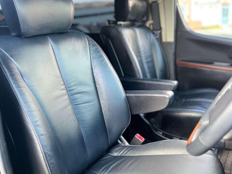 Nissan Elgrand 3.5+HIGHWAY STAR+GRADE 4+WARRANTED MILES 13