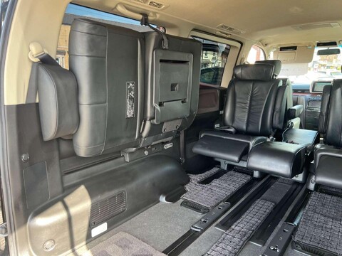 Nissan Elgrand 3.5+HIGHWAY STAR+GRADE 4+WARRANTED MILES 17
