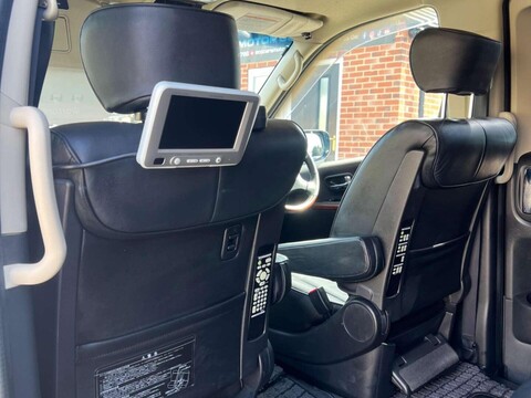 Nissan Elgrand 3.5+HIGHWAY STAR+GRADE 4+WARRANTED MILES 25