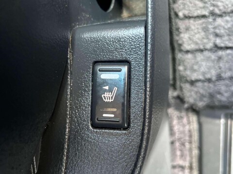 Nissan Elgrand 3.5+HIGHWAY STAR+GRADE 4+WARRANTED MILES 28