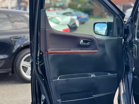 Nissan Elgrand 3.5+HIGHWAY STAR+GRADE 4+WARRANTED MILES 33