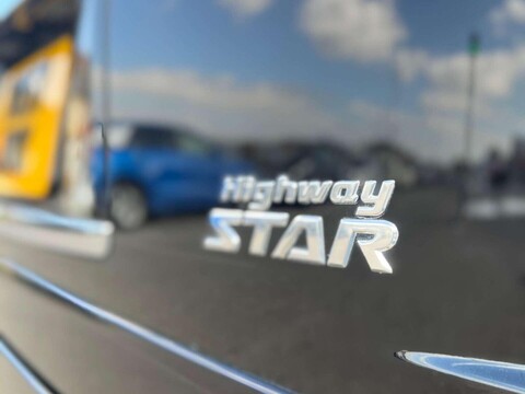 Nissan Elgrand 3.5+HIGHWAY STAR+GRADE 4+WARRANTED MILES 44