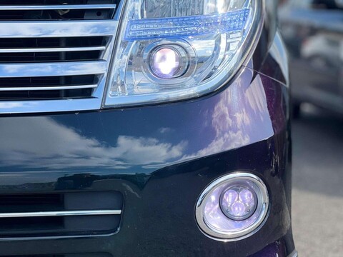 Nissan Elgrand 3.5+HIGHWAY STAR+GRADE 4+WARRANTED MILES 45