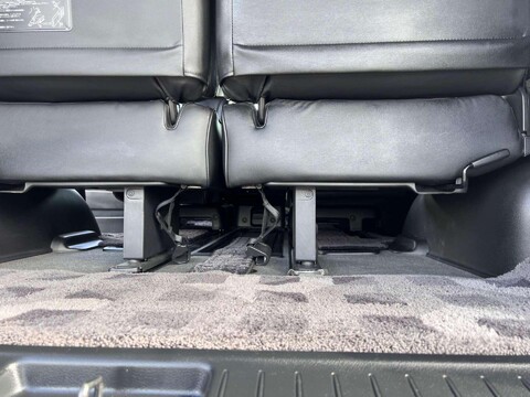 Nissan Elgrand 3.5+HIGHWAY STAR+GRADE 4+WARRANTED MILES 47