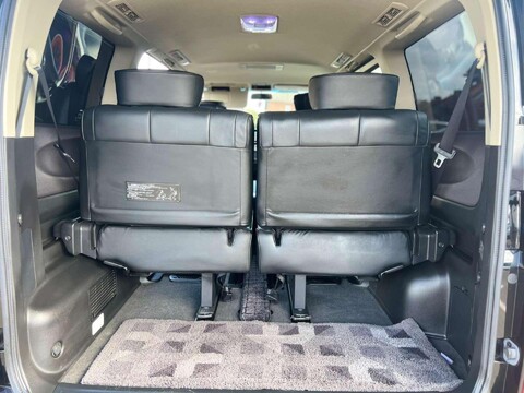 Nissan Elgrand 3.5+HIGHWAY STAR+GRADE 4+WARRANTED MILES 48