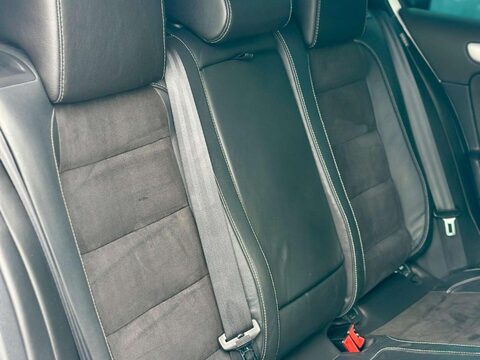 Volkswagen Golf 2.0 TSI R DSG 4Motion Euro 5 5dr 19
