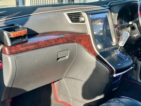 Toyota Vellfire +RARE+GRADE 4+BODY KIT+STUNNING+ 54