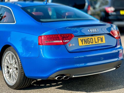 Audi S5 4.2 V8 Tiptronic quattro Euro 4 2dr 33