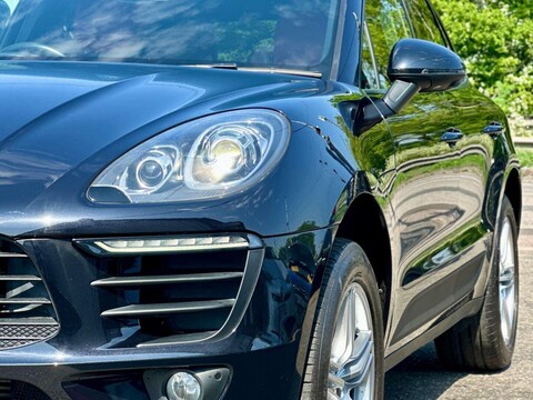 Porsche Macan 2.0T SUV 5dr Petrol PDK 4WD Euro 6 (s/s) (252 ps) 8