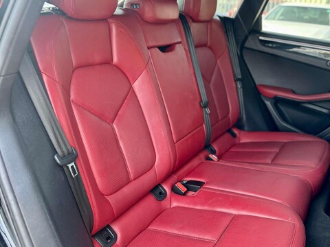 Porsche Macan 2.0T SUV 5dr Petrol PDK 4WD Euro 6 (s/s) (252 ps) 36