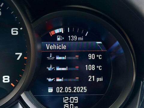 Porsche Macan 2.0T SUV 5dr Petrol PDK 4WD Euro 6 (s/s) (252 ps) 50
