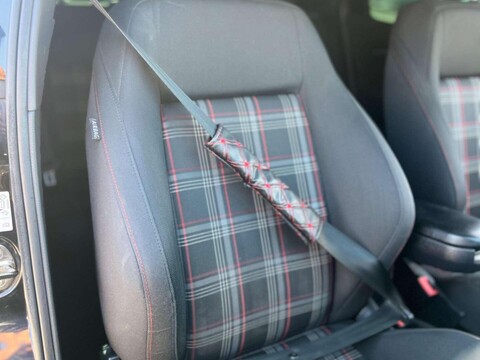 Volkswagen Polo 1.8 Polo GTi Semi-Auto 5dr 17