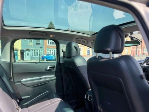 Peugeot 3008 1.6 3008 Allure e-HDi Semi-Auto 5dr 15