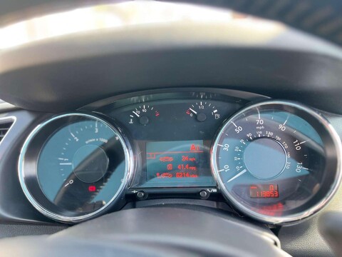 Peugeot 3008 1.6 3008 Allure e-HDi Semi-Auto 5dr 32