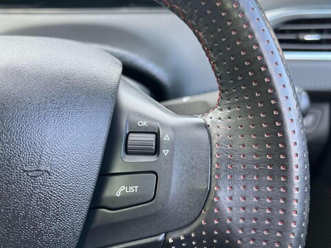 Peugeot 2008 1.2 PureTech GT Line EAT Euro 6 (s/s) 5dr 30