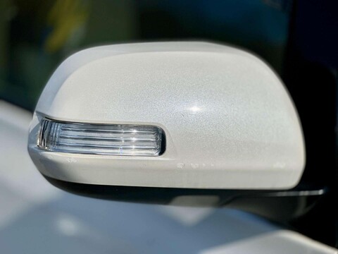 Toyota Vellfire 30