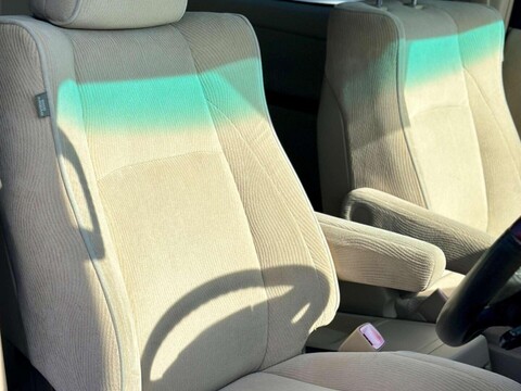Toyota Vellfire 3.5 V6 Luxury Twin Sunroof 14