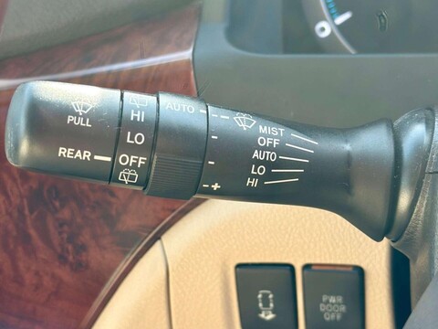 Toyota Vellfire 3.5 V6 Luxury Twin Sunroof 25
