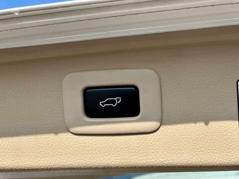 Toyota Vellfire 3.5 V6 Luxury Twin Sunroof 49