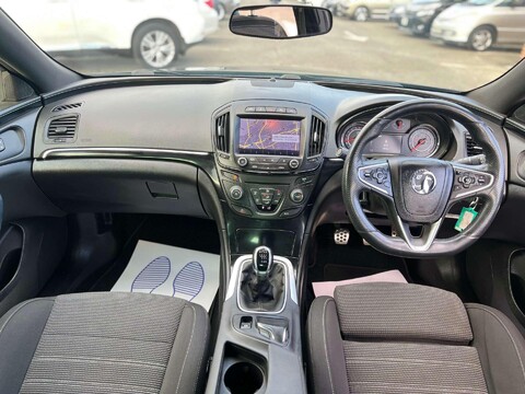 Vauxhall Insignia 2.0 Insignia SRI Nav VX-Line S/S 5dr 42