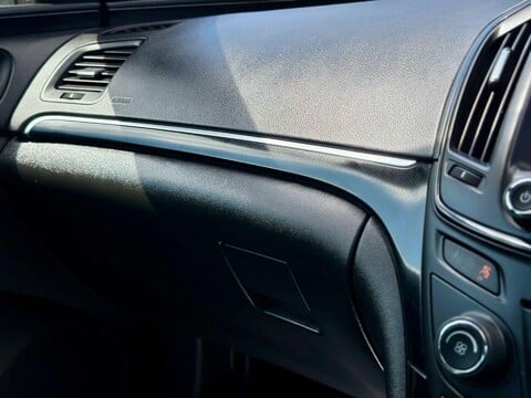 Vauxhall Insignia 2.0 Insignia SRI Nav VX-Line S/S 5dr 17