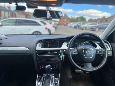Audi A4 2.0 TFSI Executive SE S Tronic quattro 1