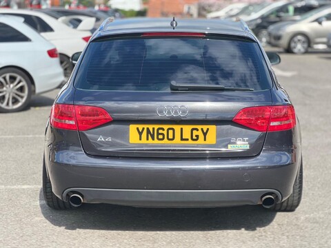 Audi A4 2.0 TFSI Executive SE S Tronic quattro 8