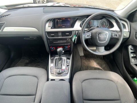 Audi A4 2.0 TFSI Executive SE S Tronic quattro 12
