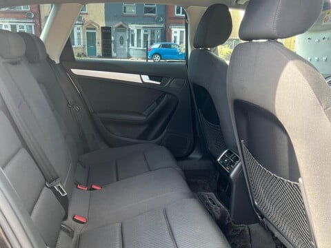 Audi A4 2.0 TFSI Executive SE S Tronic quattro 19