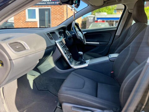 Volvo V60 2.0 D4 Business Edition Euro 6 (s/s) 5dr 16