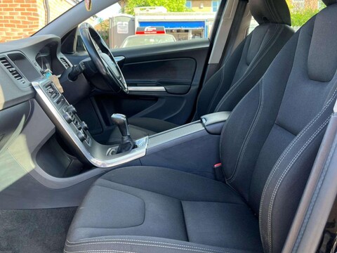 Volvo V60 2.0 D4 Business Edition Euro 6 (s/s) 5dr 17