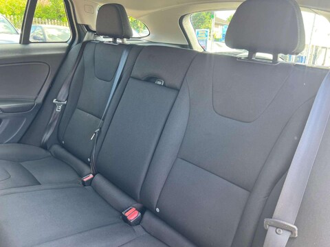 Volvo V60 2.0 D4 Business Edition Euro 6 (s/s) 5dr 23