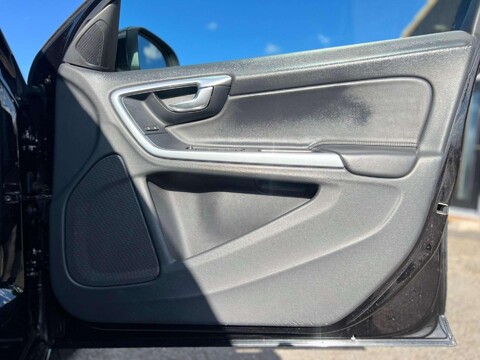 Volvo V60 2.0 D4 Business Edition Euro 6 (s/s) 5dr 36
