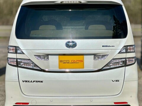 Toyota Vellfire 9