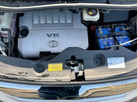 Toyota Vellfire 57