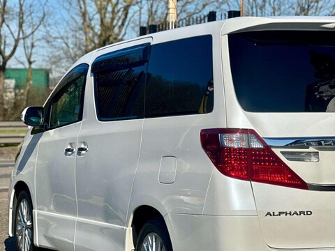 Toyota Alphard 3.5 V6 8SEATER 9