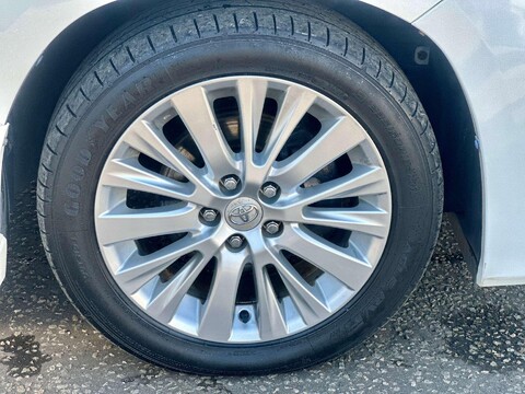 Toyota Alphard 3.5 V6 8SEATER 34