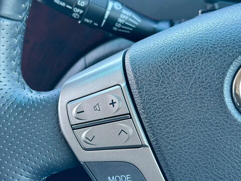 Toyota Alphard 3.5 V6 8SEATER 31
