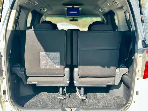 Toyota Alphard 3.5 V6 8SEATER 51