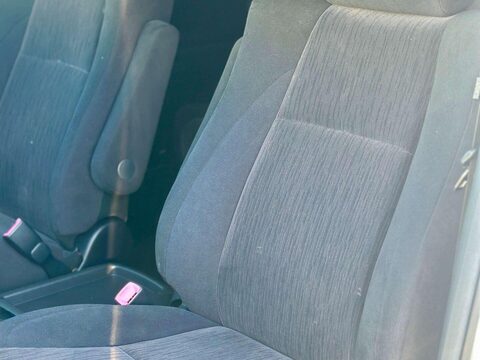 Toyota Alphard 3.5 V6 8 SEATER 23