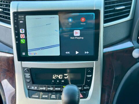Toyota Alphard 3.5 V6 8 SEATER 44