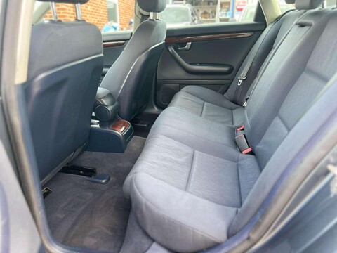 Audi A4 2.0 SE 4dr 18