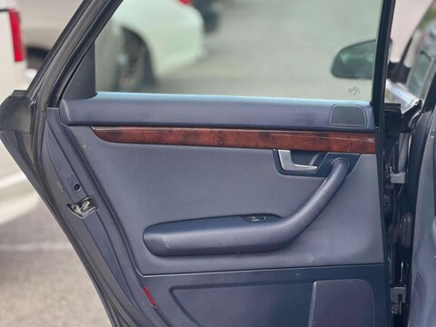 Audi A4 2.0 SE 4dr 30