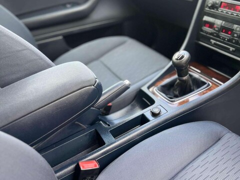 Audi A4 2.0 SE 4dr 38