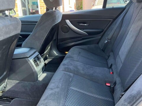BMW 3 Series 2.0 320i M Sport Saloon 4dr Petrol Auto xDrive Euro 5 (s/s) (184 ps) 38