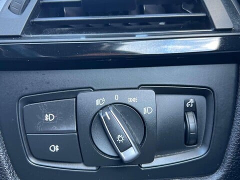 BMW 3 Series 2.0 320i M Sport Saloon 4dr Petrol Auto xDrive Euro 5 (s/s) (184 ps) 41