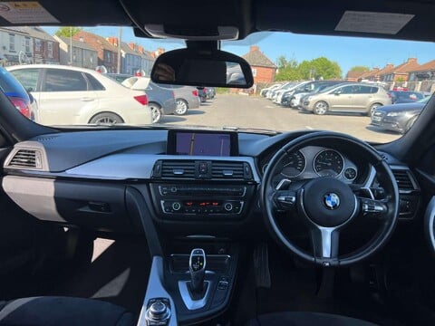 BMW 3 Series 2.0 320i M Sport Saloon 4dr Petrol Auto xDrive Euro 5 (s/s) (184 ps) 44