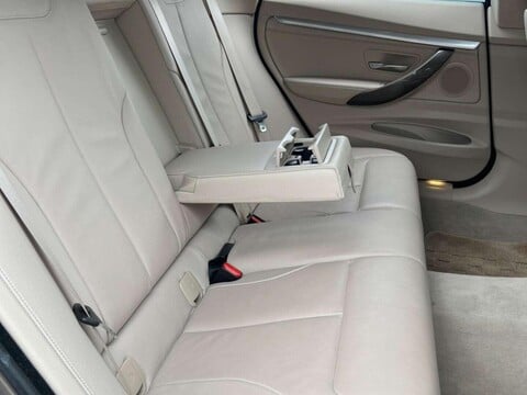 BMW 3 Series 320i LUXURY GT Auto 35
