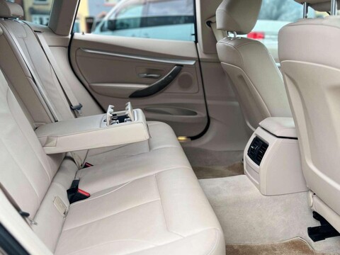 BMW 3 Series 320i LUXURY GT Auto 22